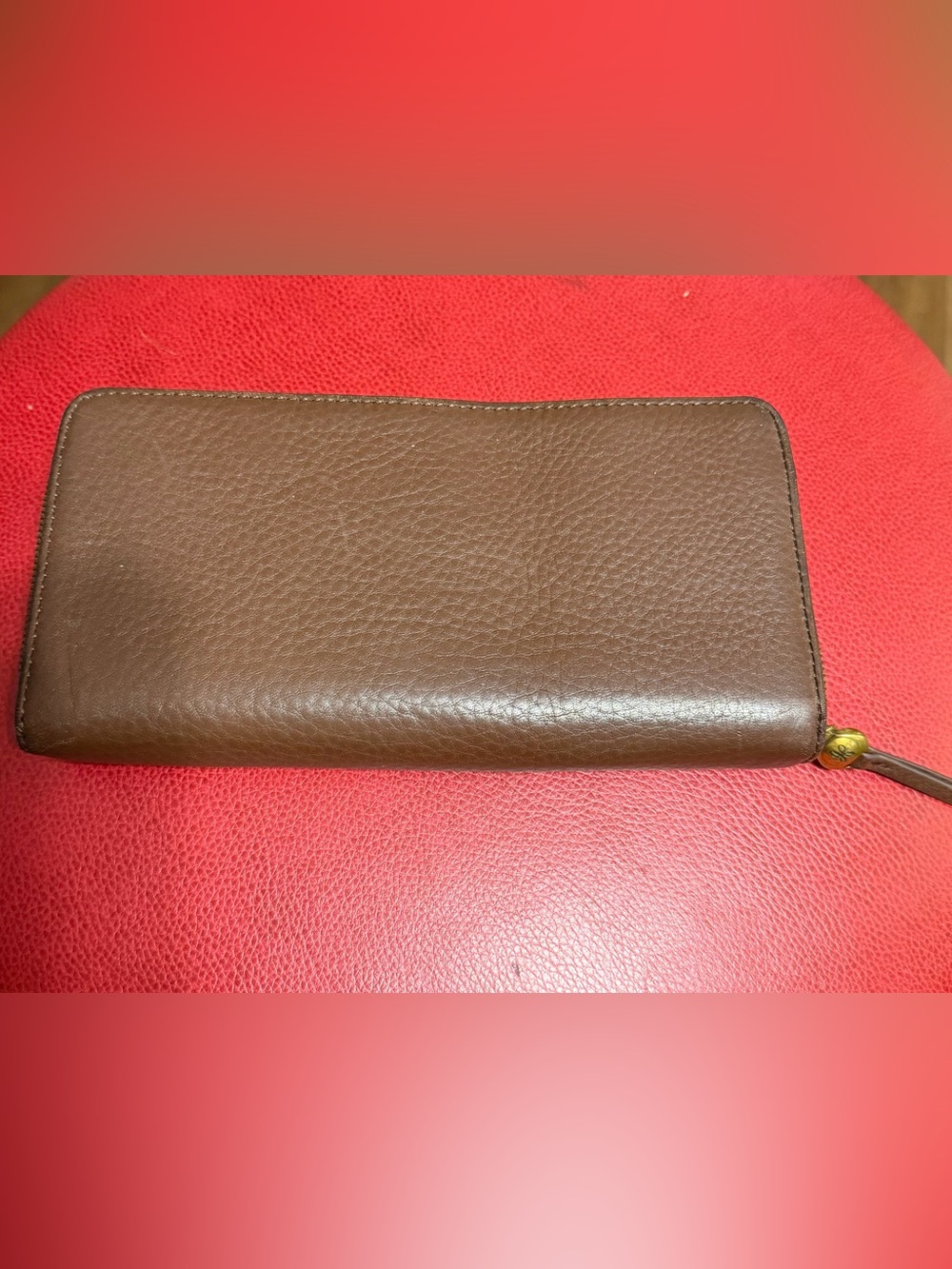 Gorgeous Chocolate Brown wallet. Must see